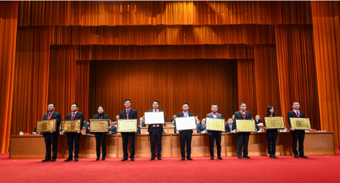 半岛平台在线登录蝉联殊荣